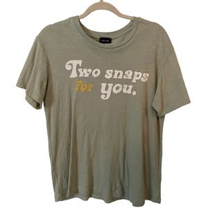 BLANK PAIGE Graphic T-Shirt Two Snaps For you Size Small